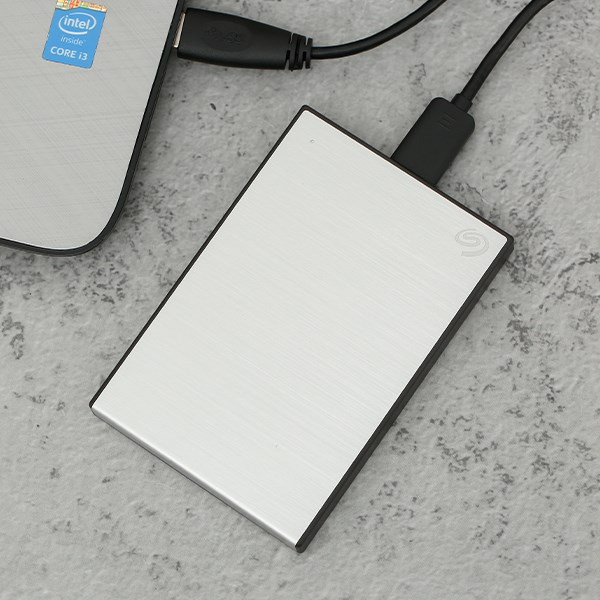 o cung di dong lap top tien loi