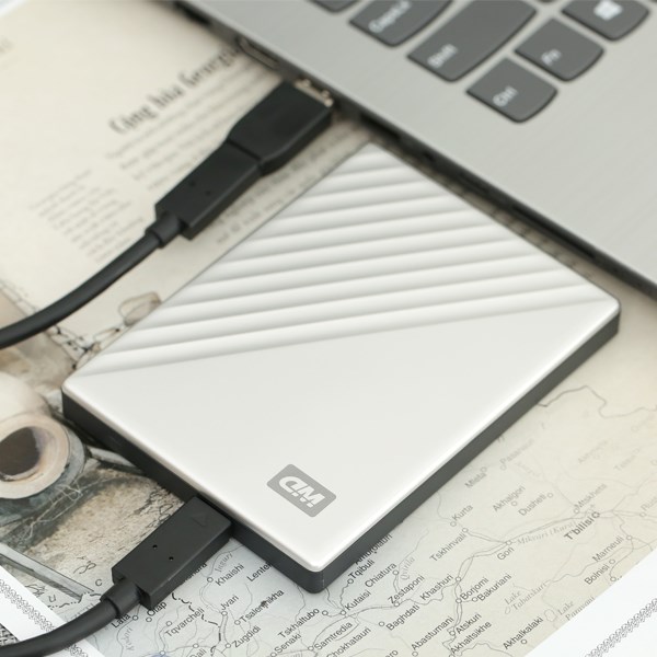 o cung di dong laptop tien dung